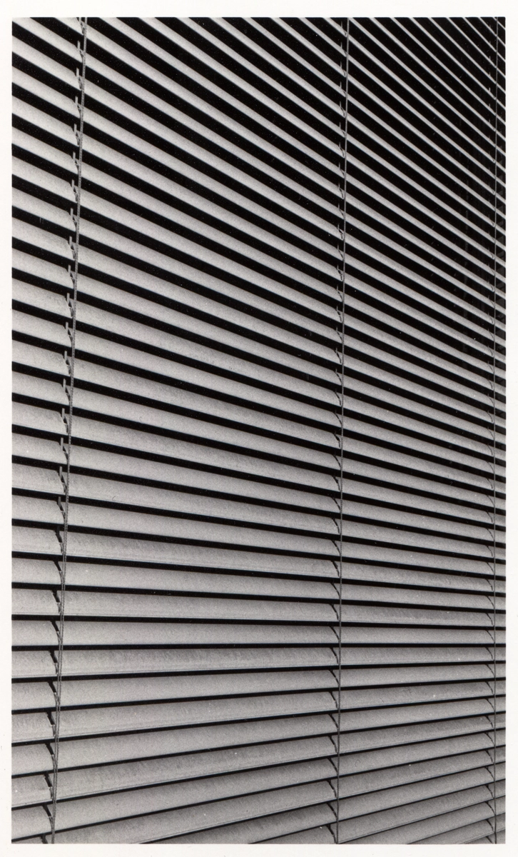 TEGG – Bild »Lamellen« aus Bilderserie »Frühe Arbeiten – Fenster«